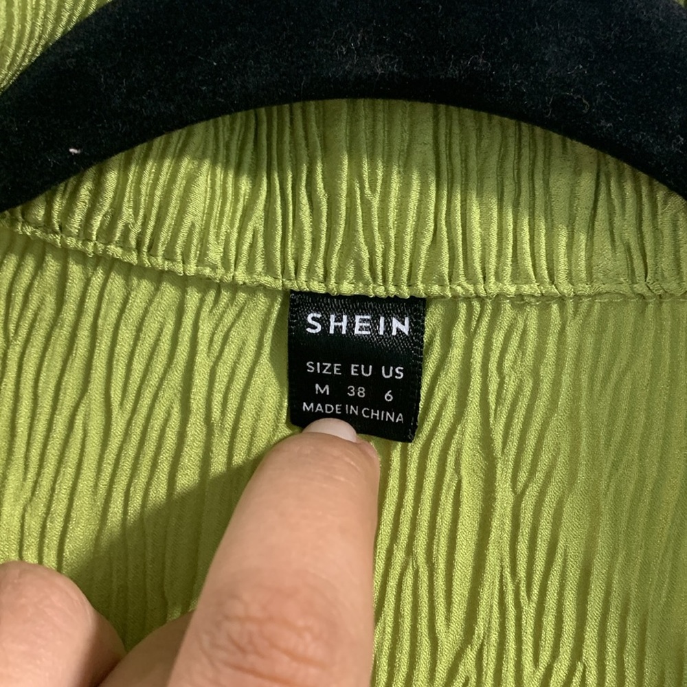 Green SHEIN Collared Long Sleeve Blouse - Picture 2 of 7
